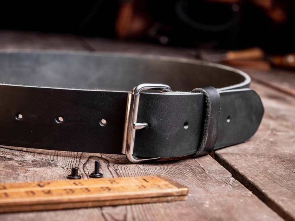 Men Kangaroo & Letter Graphic Automatic Buckle Belt